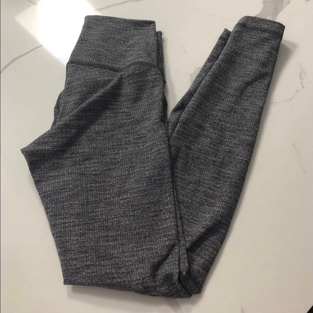 Lululemon High Rise Wunder Under sz 4